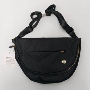 🥬Lululemon All Night Festival Bag 5L Black Gold Accents